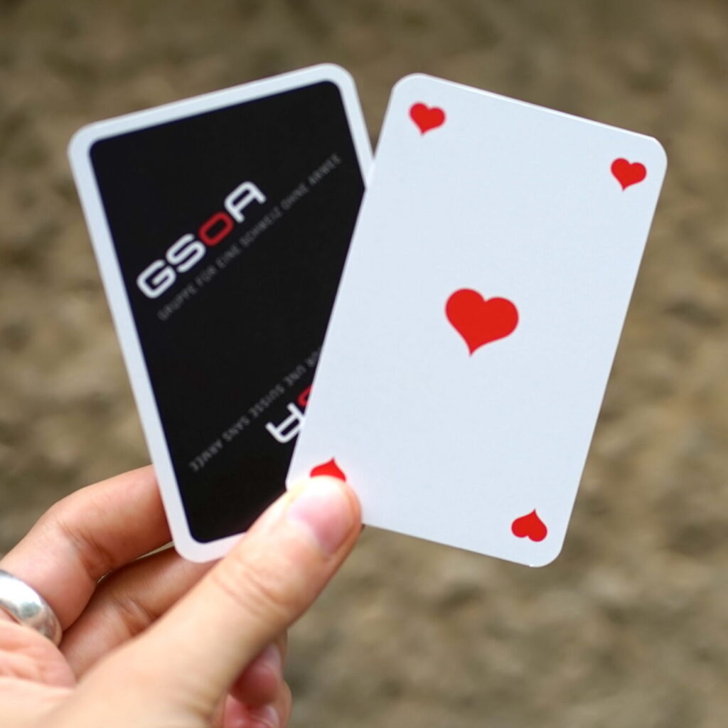 Jeu de cartes avec symboles français