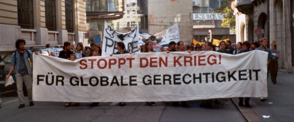 Forderungen der Demo mit Bildern